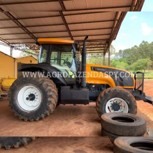 TRATOR VALTRA